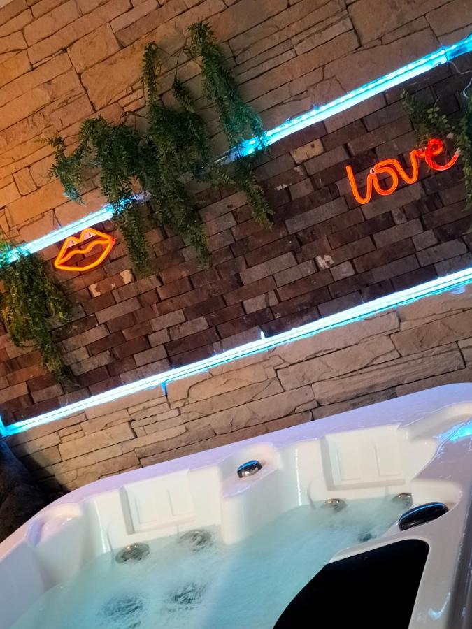 L'Idyle Loft Erotique Detente Callac المظهر الخارجي الصورة